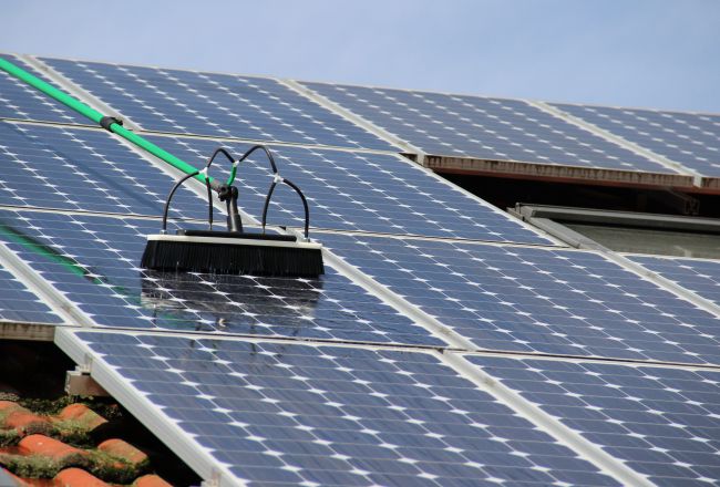 Service f&uuml;r Firmen: Photovoltaik Reinigung
