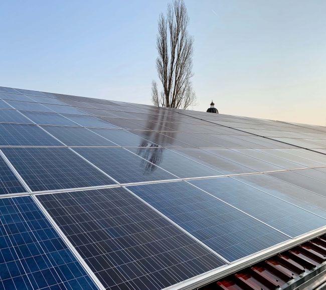 Service f&uuml;r Firmen: Photovoltaik Reinigung